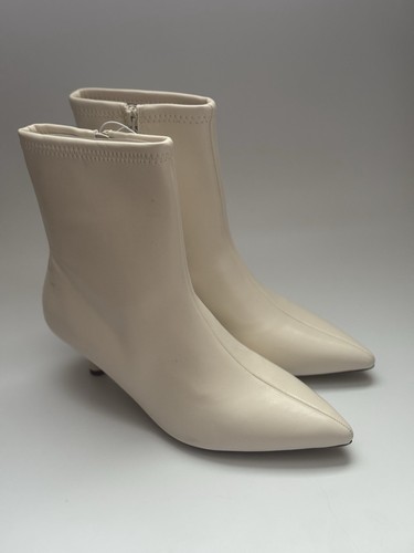 Journee Womens ARELY Pointed Toe Kitten Heel Ankle Zip Booties Vegan Leather NIB
