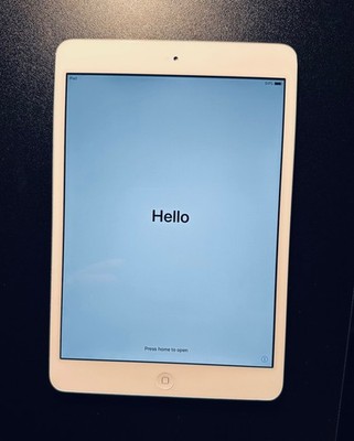 Apple iPad Mini 2 Wi-Fi Tablet Silver 16GB