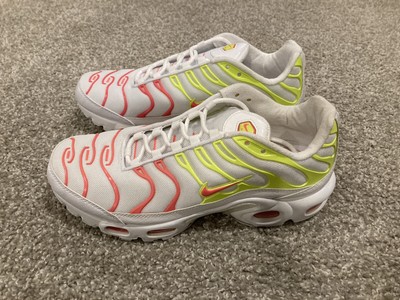 nike air max plus hot punch