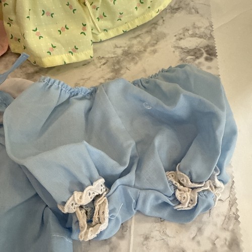 Lote de ropa vintage para muñecas Cabbage Patch niños azul rosa amarillo vestidos florales - Imagen 5 de 21