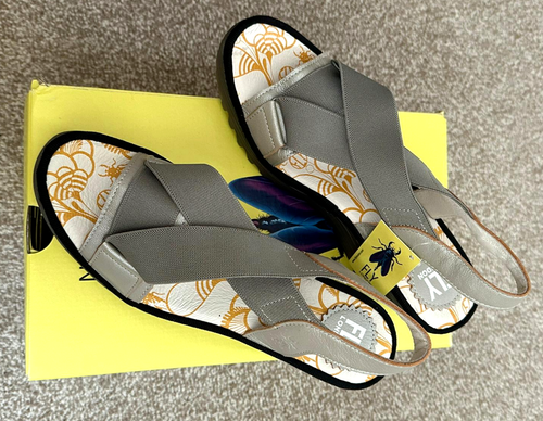 FLY London Mujer 'Borgogna' Correa Cuña Plateado Funky Zapatos de Verano Reino Unido 5 - Imagen 2 de 6