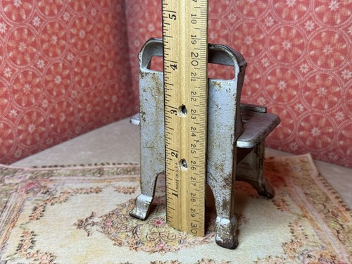 Vintage Royal Cast Iron Stove Oven Toy Dollhouse Antique Miniature - Picture 7 of 10