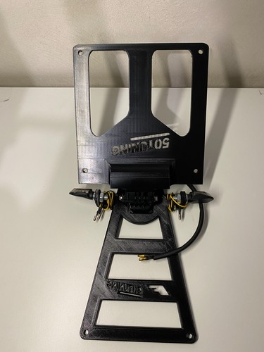 PORTATARGA UNIVERSALE 50 125 ESTRAIBILE PIEGHEVOLE PERSONALIZZATO FARETTO FRECCE - Foto 7 di 8