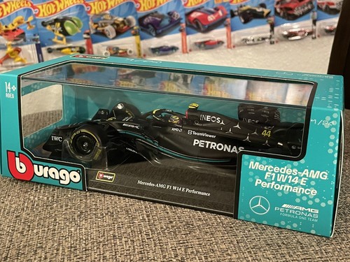 Burango 2023 Mercedes AMG 1:24 F1 W14 E Performance Lewis Hamilton #44