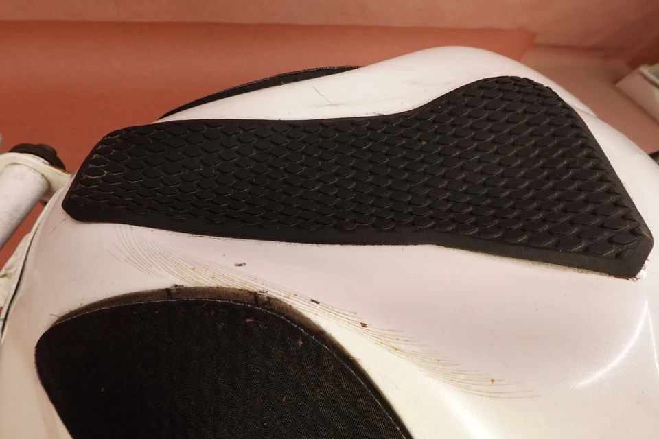 Triumph Street Triple R 2016 13-16 tanque de gasolina pila de combustible depósito de gasolina Foto 4 de 4