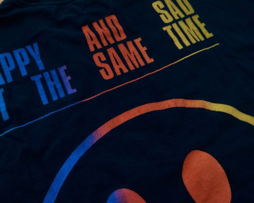 Kacey Musgraves Happy and Sad at the Same Time Tour shirt vintage size Medium - Picture 6 of 8