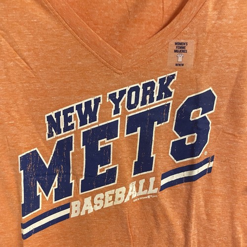 New with tags New York Mets MLB Baseball 5th & Ocean vneck t-shirt womens medium - Picture 2 of 7