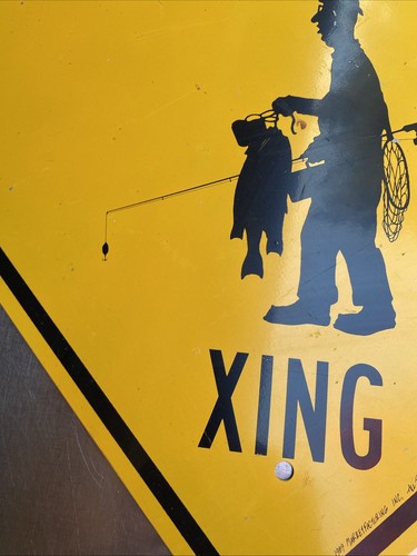 18" Old Fisherman Crossing Xing Vintage Steel Metal Sign Marketfacturing 1989 - Picture 6 of 11