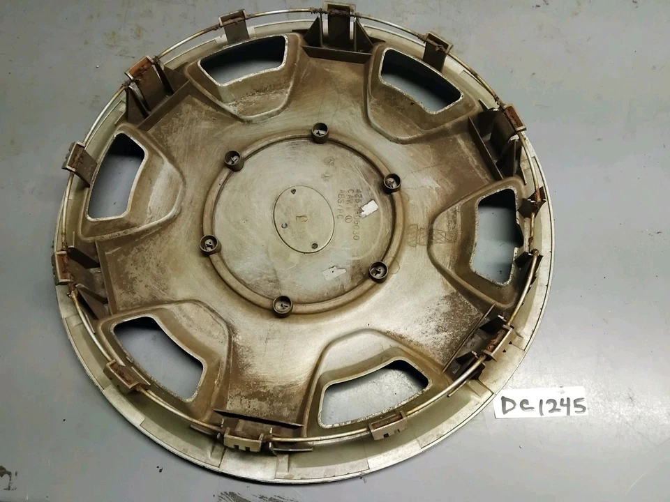 Tapacubos One 15" Toyota Camry V6 acento dorado 1992 1993 1994 1995 1996 Foto 2 de 4