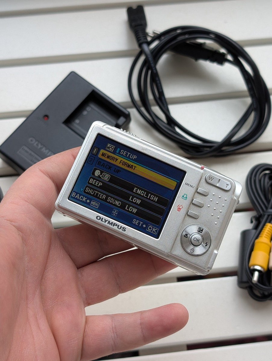 【充電器付】OLYMPUS FE-150 5.0メガピクセル 充電器付】OLYMPUS FE-150 5.0メガピクセル オリンパス FE-150