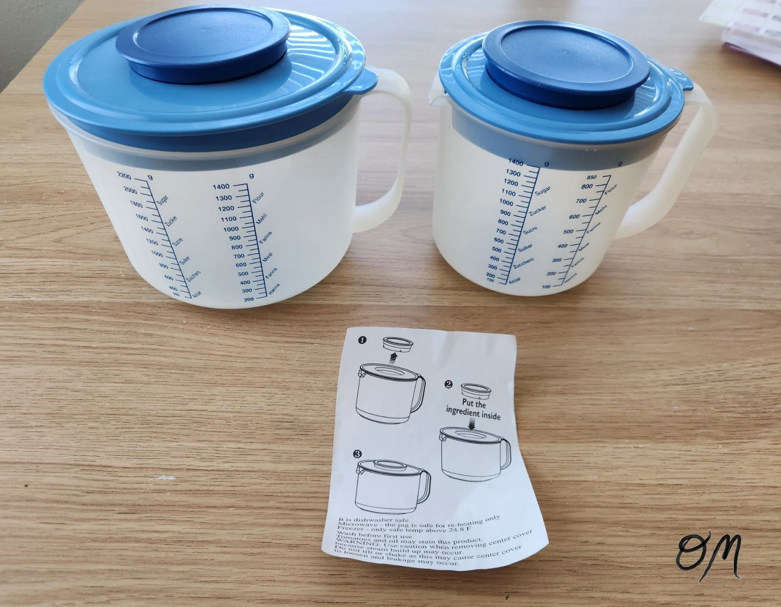 Splash-Guard Mixing Pitchers - 2 Mix N Store Style Made in China