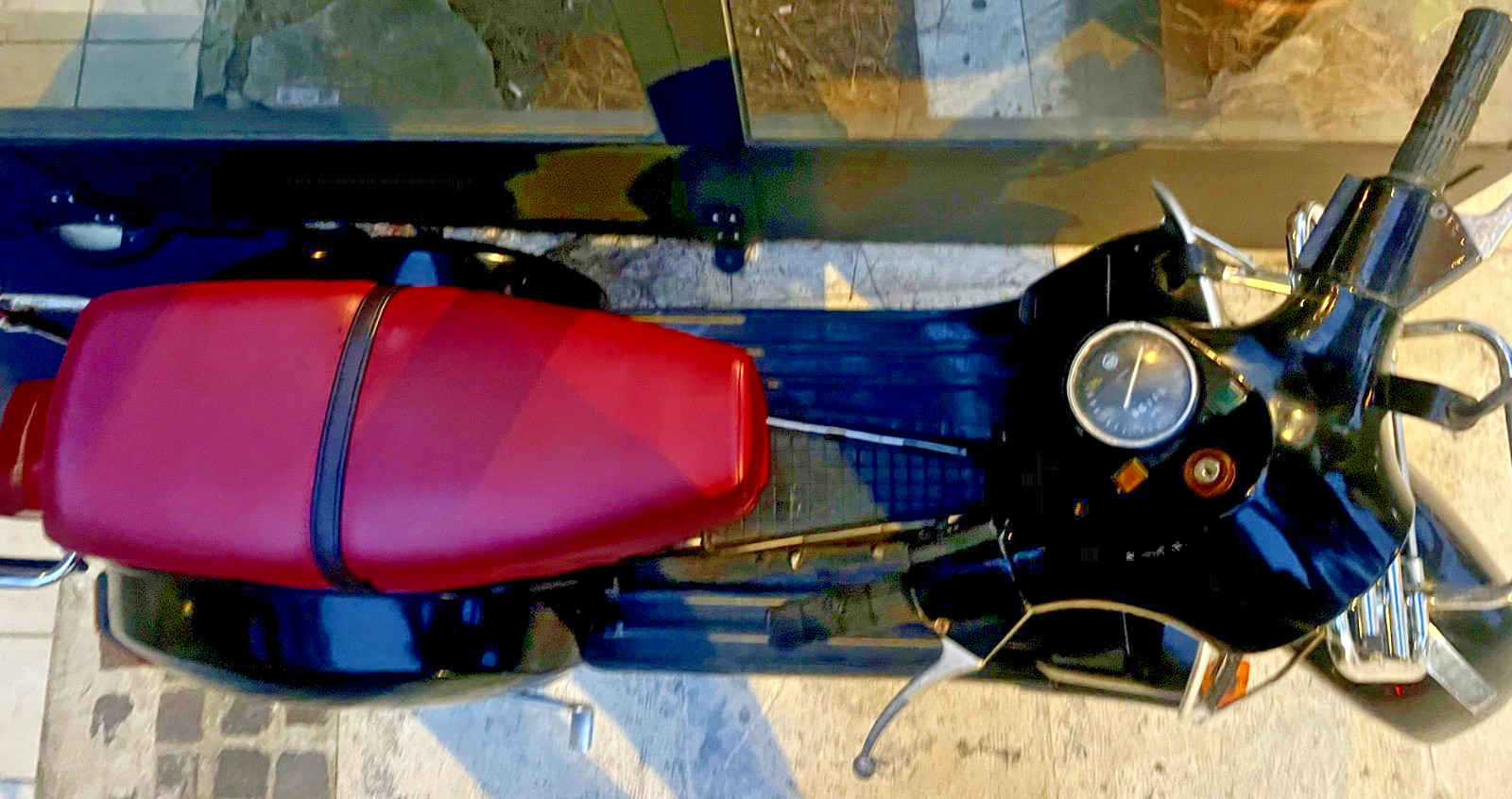 Vespa PX 125 nera del 1981 con certificato storico foto 6
