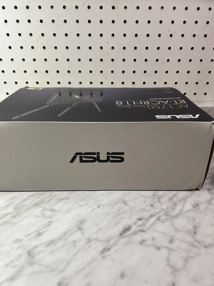ASUS AC1750 WiFi Router (RT-ACRH18) - Dual Band Wireless Sealed - Image 3 of 4