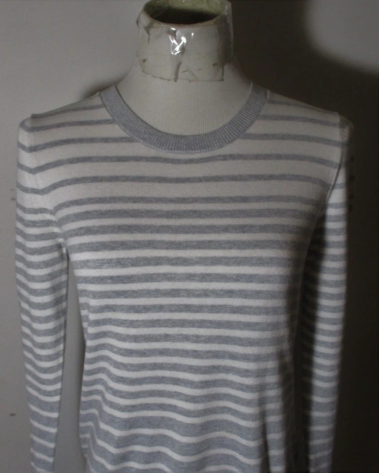 BANANA REPUBLIC Gray White Sweater Top Women's Size S - Image 2 of 4