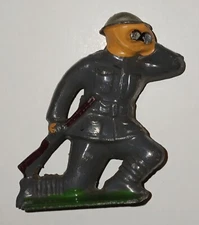 AMERICAN METAL CO. Dimestore Toy Soldier RARE #AM4 GERMAN BINOCULARS Barclay