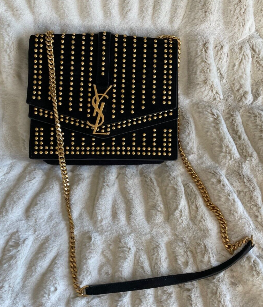 Borsa a tracolla Saint Laurent scamosciata borchie monogramma media sulpice nera