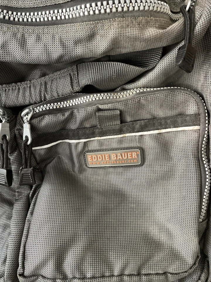 New Eddie Bauer Grey Canvas Duffel Travel / Carry-On Tote Bag - Image 2 of 4