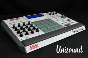 Akai Professional Mpc Renaissance Music Production Controller With 9 Gb+ Sound Library (825213002715)