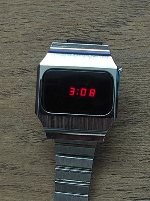 Timex - 1970's Red LED Digital H-Cell 200/202 Vintage
