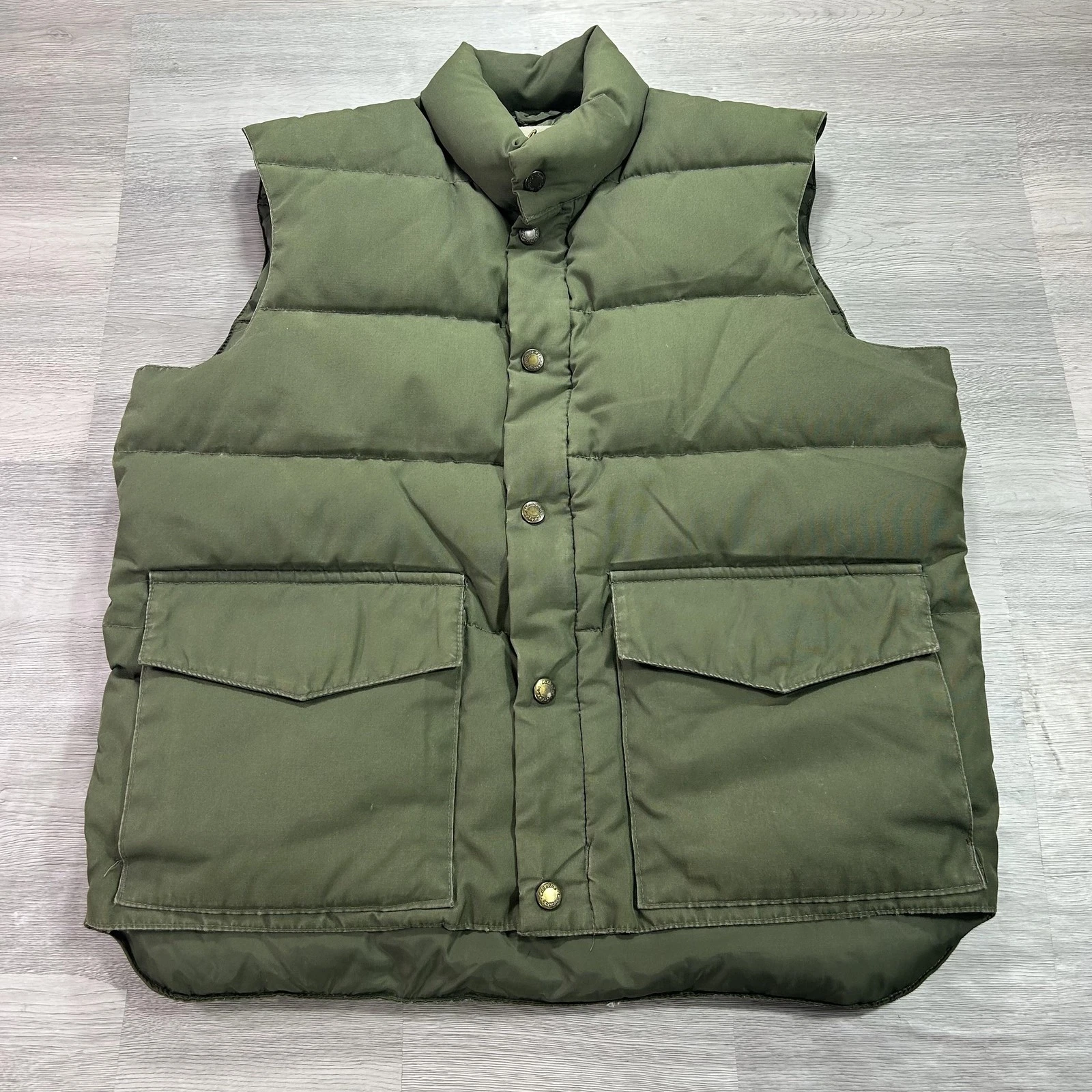 VTG Cabela's Vest Mens Small Green Puffer Full Zip Quilted Outdoor Hunting Warm