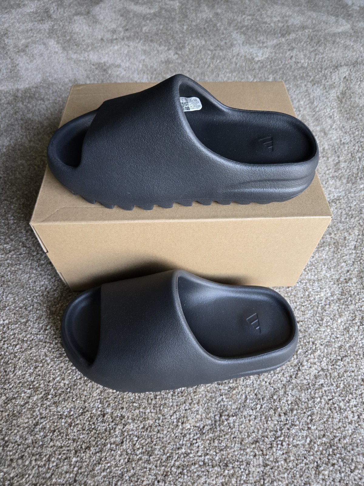 Adidas Yeezy Slide Onyx Black HQ6448 Men's SZ 4