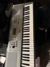 Yamaha Ypg-235 76 Key Portable Grand Digital Piano Keyboard Beginners Kit