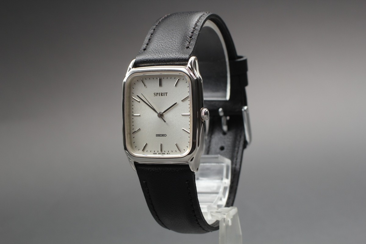 Vintage 1995 Seiko Spirit 5E31-5B50 Tank Platinum HAQ Quartz Mens