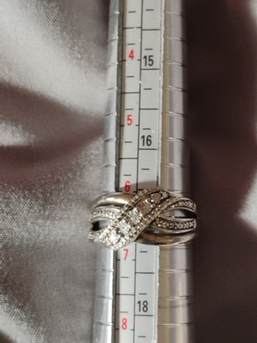 Kay Jewelers Sterling Silver Diamond Ring (Size 6.5) - Afbeelding 2 van 7