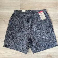 NWT 100% Cotton Levi's Cargo Trail Shorts Camo Pattern Men's Small Gorpcore