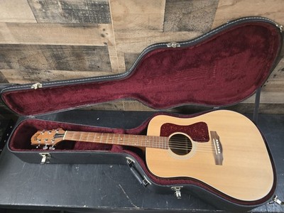 1990s GUILD Dv4  True American Made In The USA, Westerly, RI W/Ohsc