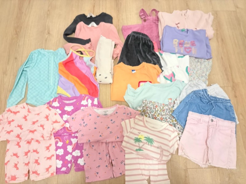 25 Pieces Girls Summer Fall Clothes Lot Dresses Size 5T Zara Gap