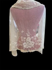ANTIQUE LACE - CIRCA 1900, LADIES TAMBOUR LACE SHAWL