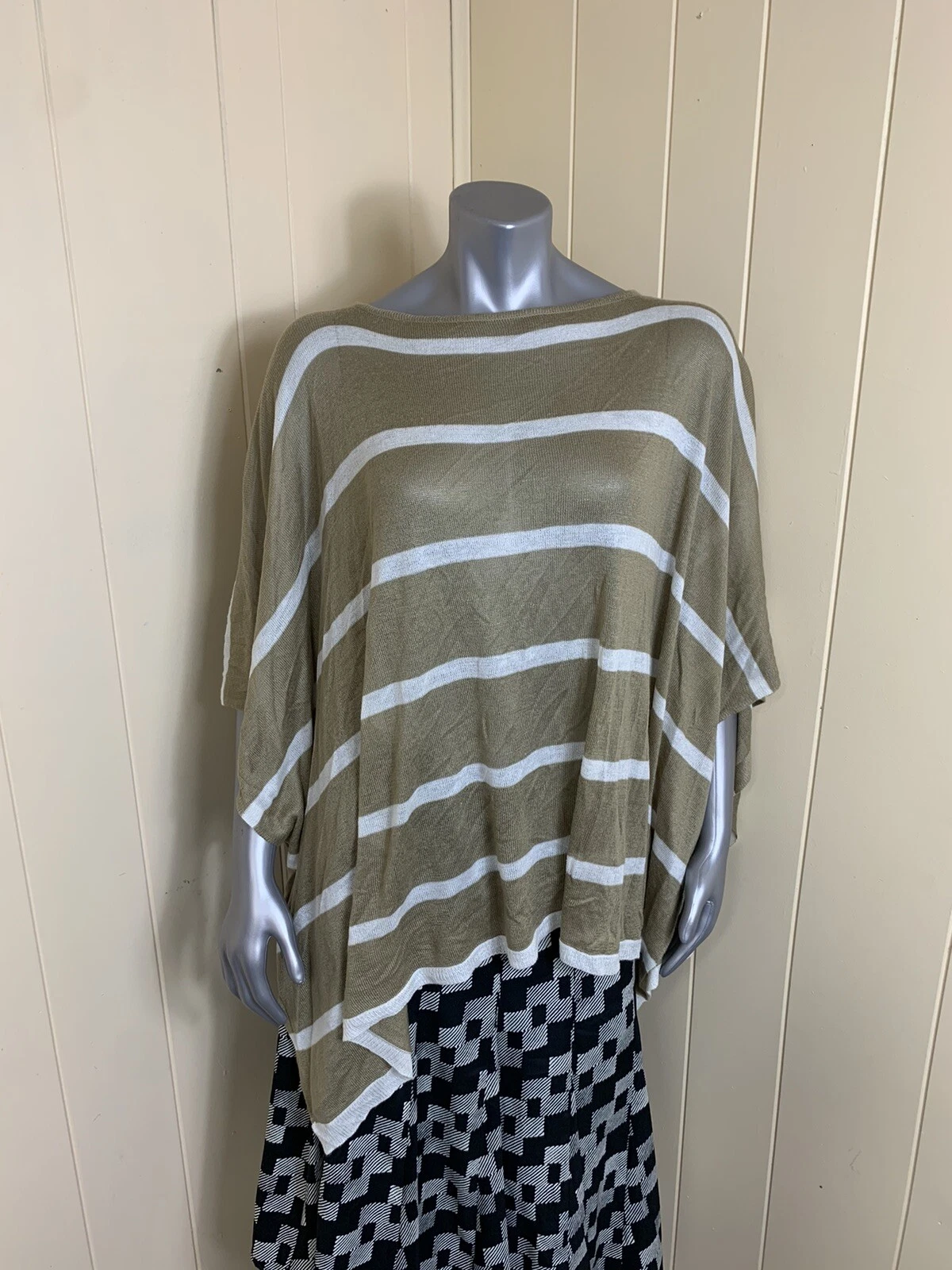 Brooks Brothers Drape Shawl Women's Tan White Stipe Poncho Cardigan Cape