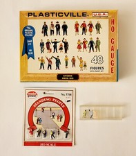 Plasticville Citizens, Standing People, And Plastic Case - Vintage- Lot