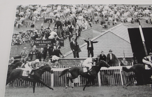 Hand Signed LESTER PIGGOTT Large 12x16" Photo Epsom Derby Winner Crepello 1957 - Picture 4 of 8