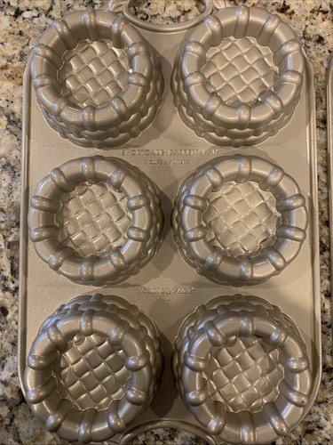 Nordic Ware Shortcake Körbe Kuchenform Form 6 Mini Kuchen 3 Tassen Set 2 - Bild 2 von 5