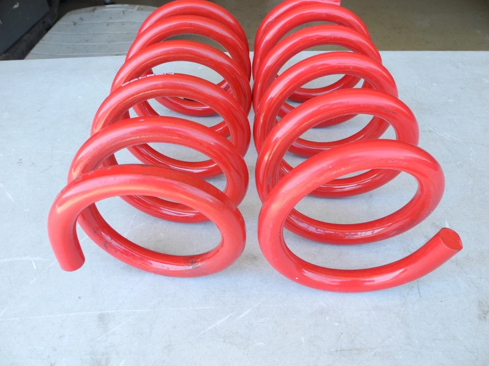 Saleen Performance 后降压弹簧 适合 15-23 福特野马 带 Magneride 全新 — 第 4/4 张图片