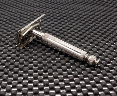 #ad Vintage 1940#x27;s Gillette Contract Tech DE Safety Razor Fluted Handle Clean $29.99