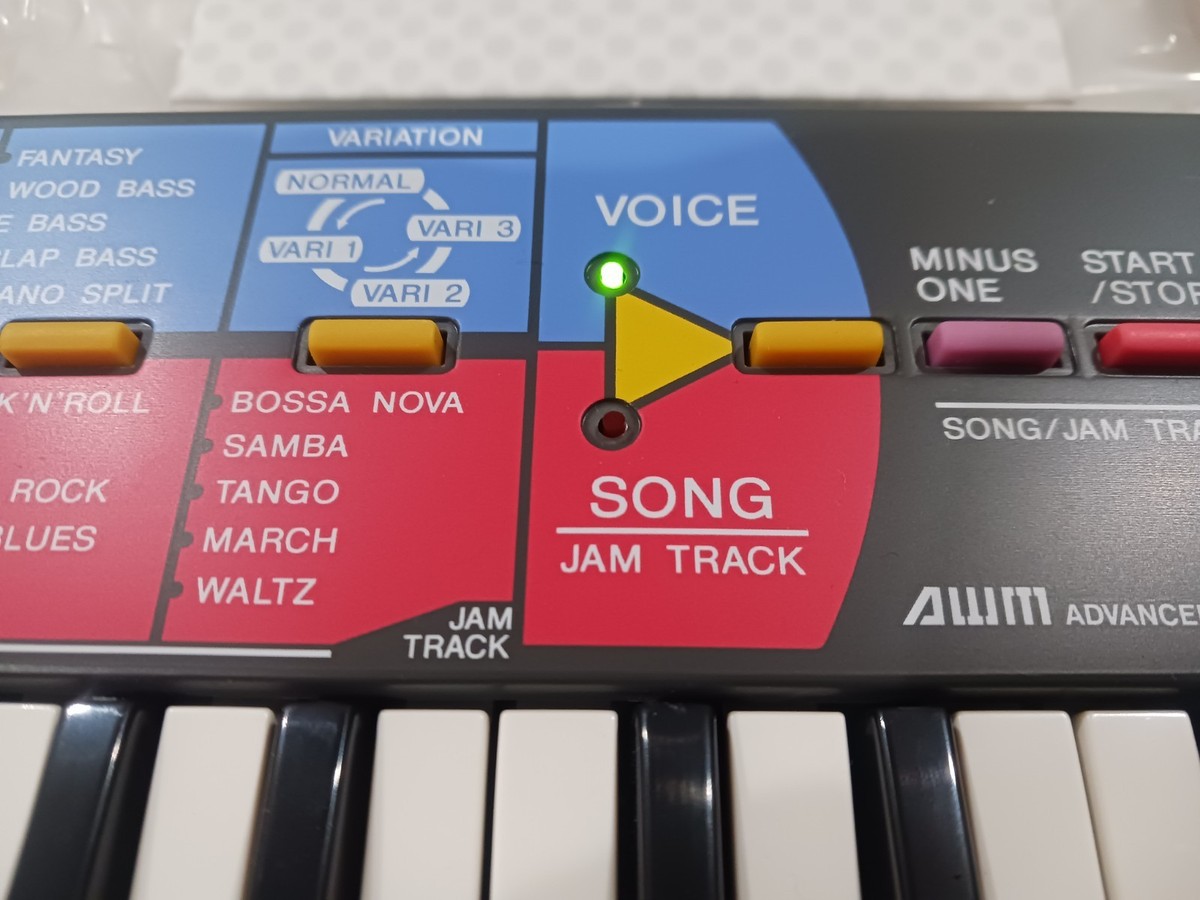 美品】Yamaha Portatone PSR-200 電子キーボード付属品多 美品】Yamaha