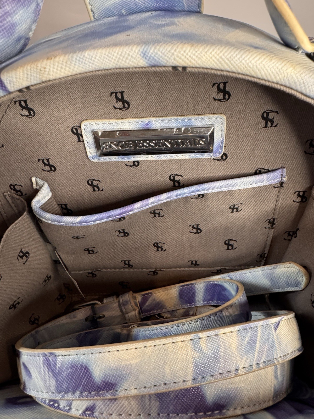 Disney’s Cinderella Snob Essentials Crossbody Bag… - image 7