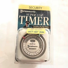 INTERMATIC Super Cop Timer Model TN711C   Variable On/Off times confuses burglar