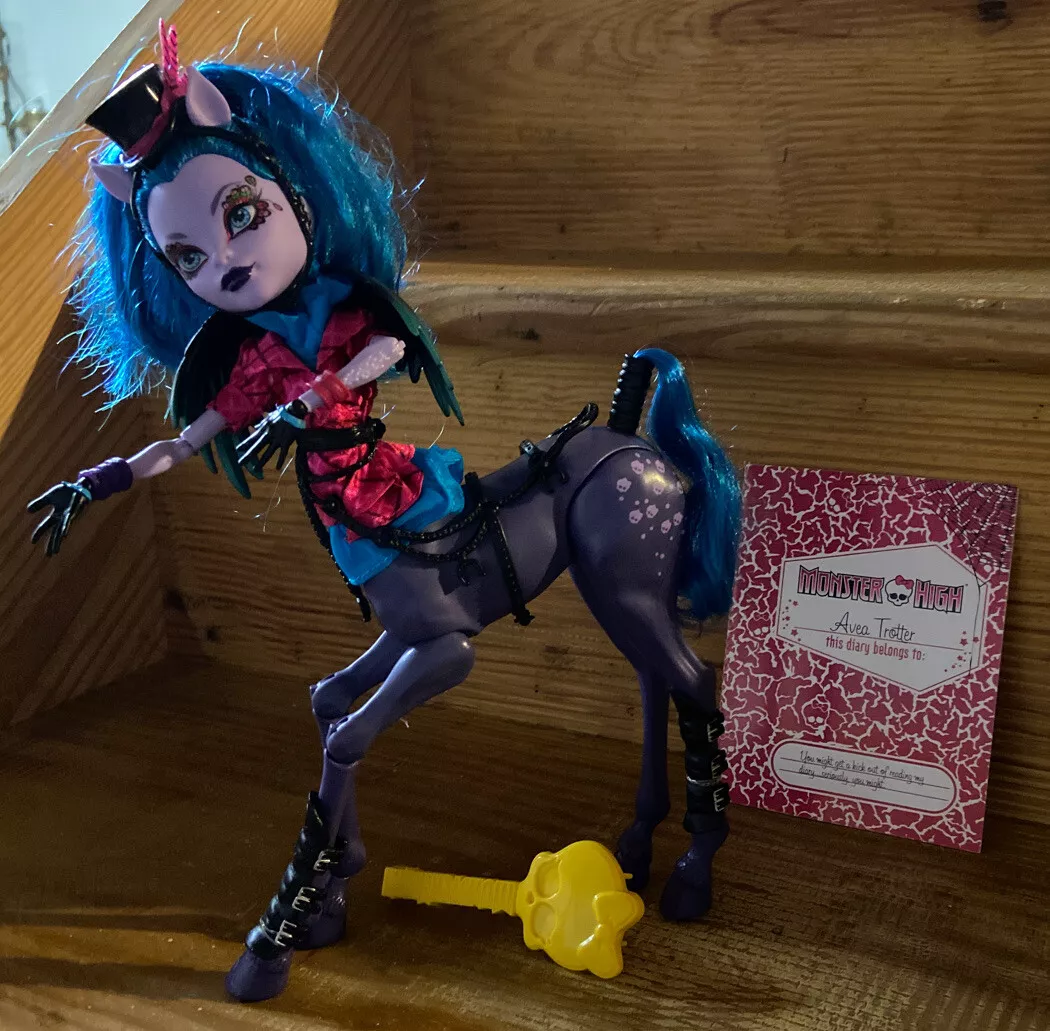 Avea top trotter doll