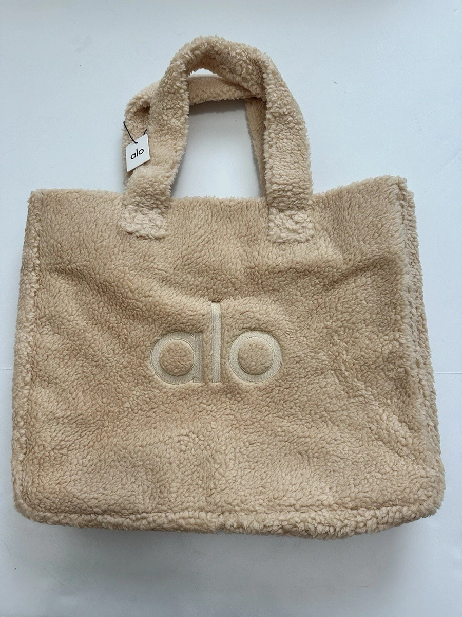alo★新品タグ付き シェルパ ウエストポーチ ボア ファー ALO Foxy Sherpa Tote | eBay