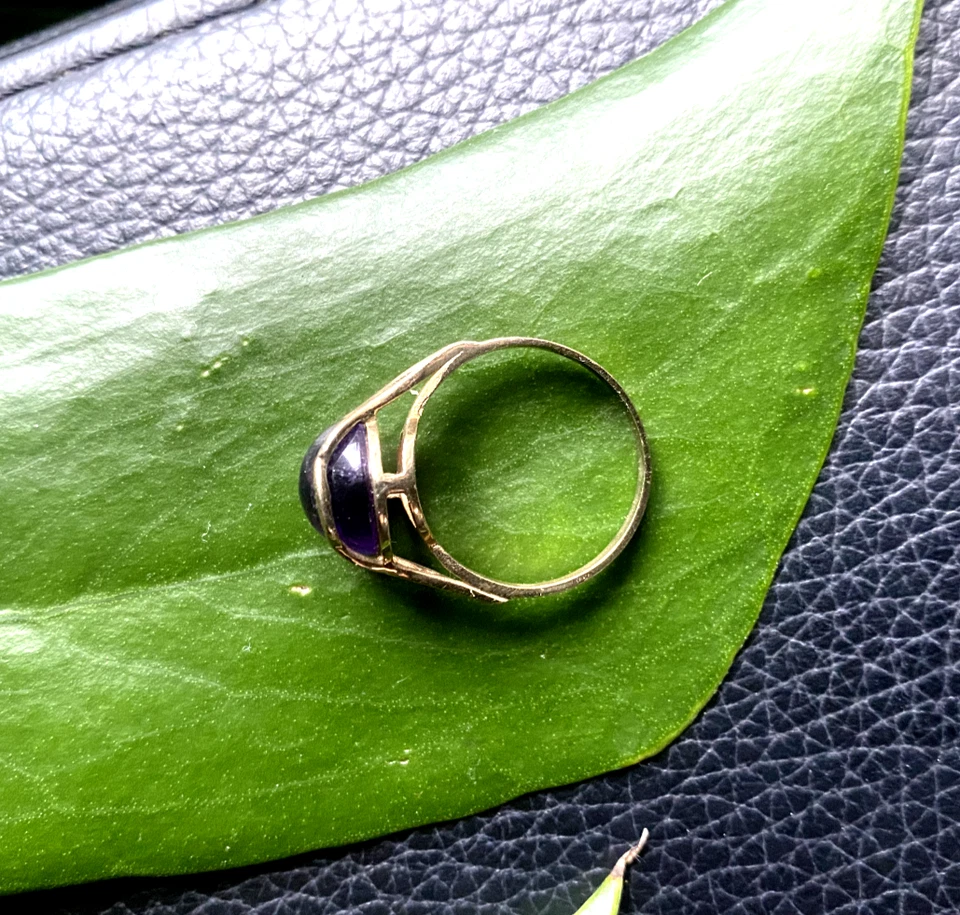 Ring Goldring mit 333er Gold / 8kt mit Amethyst sehr elegante Form Vintage - Bild 3 von 4