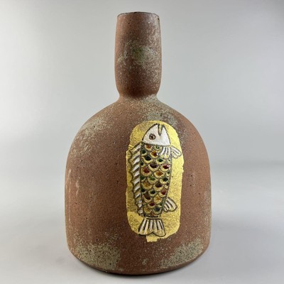 工芸品 Kutani ware vase by Takashi Kitamura Kutani ware vase by