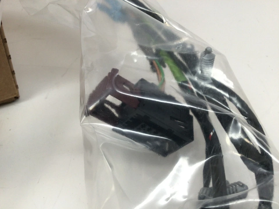 2007 Chevrolet Tahoe Avalanche left driver front side door Wiring Harness OEM - Image 4 of 4