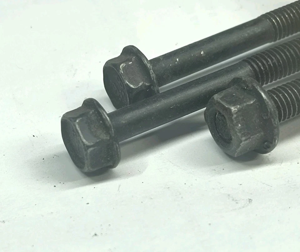 93-02 FIREBIRD TA / 97-04 CORVETTE Faro Motor Pernos de Montaje 3 Un Juego USADO Foto 3 de 3