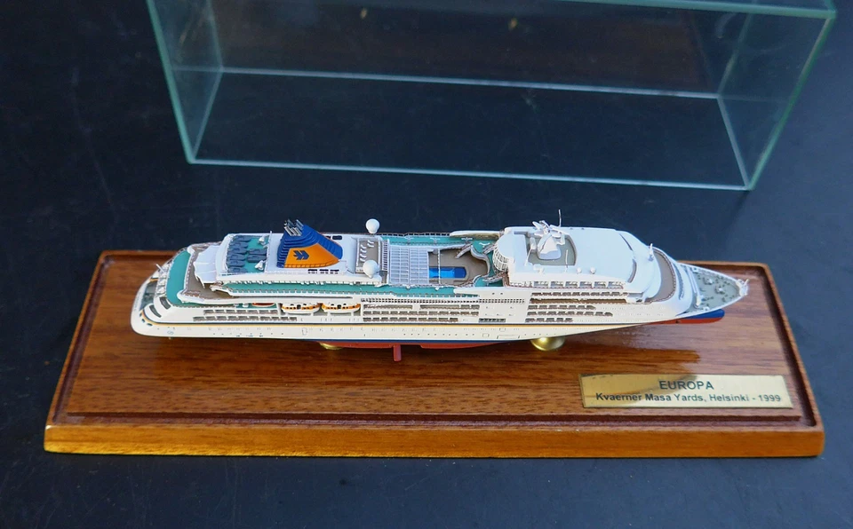 Classic Ship Collection Europa 1:1250 Hapag Lloyd - Bild 2 von 4