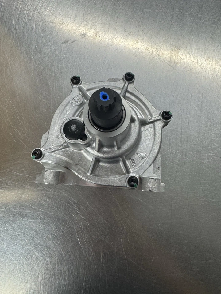 Водяной насос Lamborghini Aventador от оригинального производителя - Изображение 2 из 4