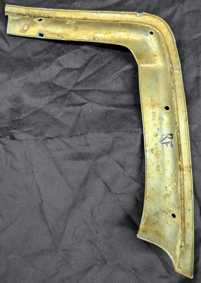 1966 Chrysler 300 New Yorker Front Fender to Bumper Trim OEM 2579562 RH Right - Image 3 of 4